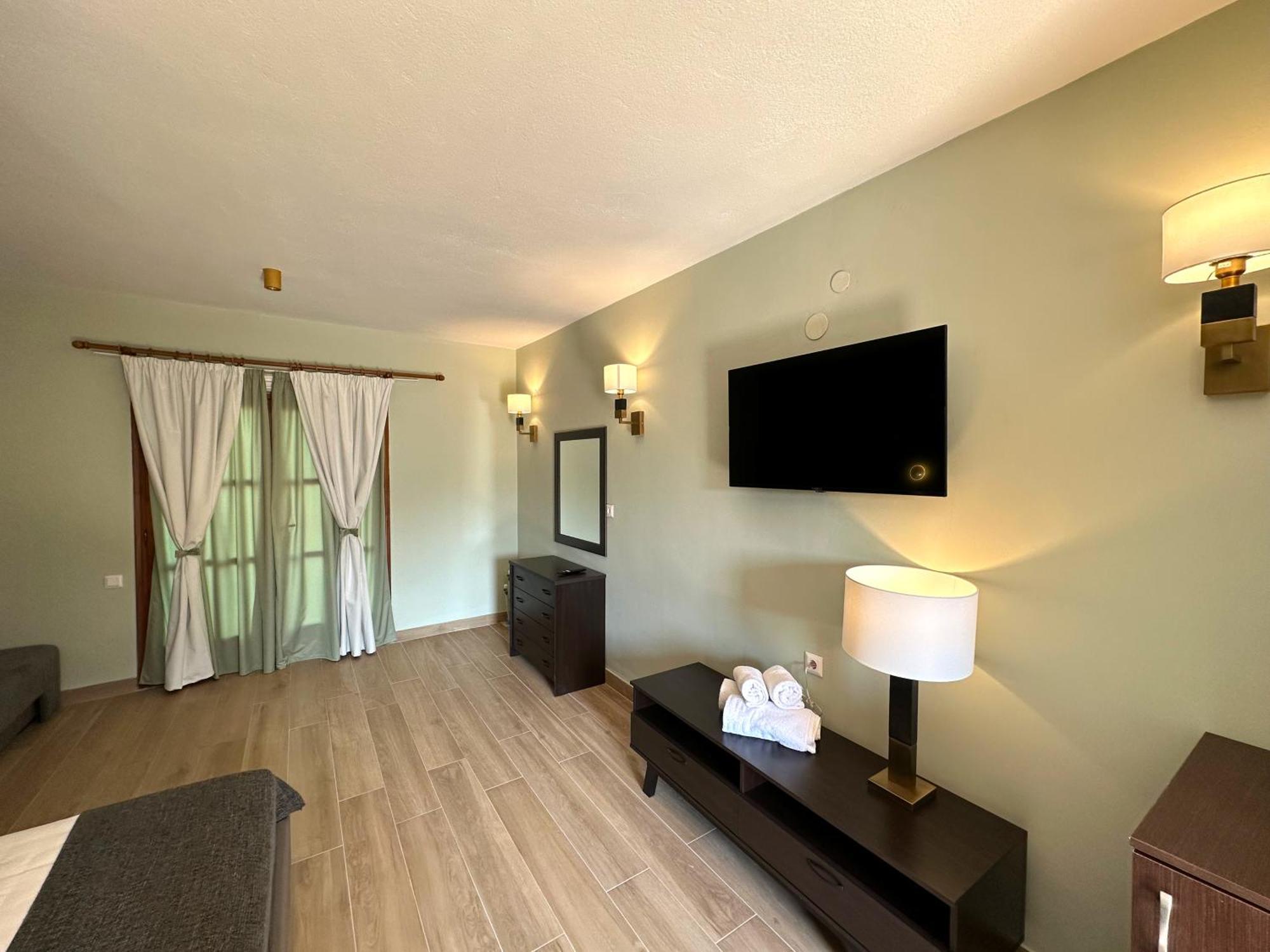 Prasino Horio Hotell Arnaia Exteriör bild