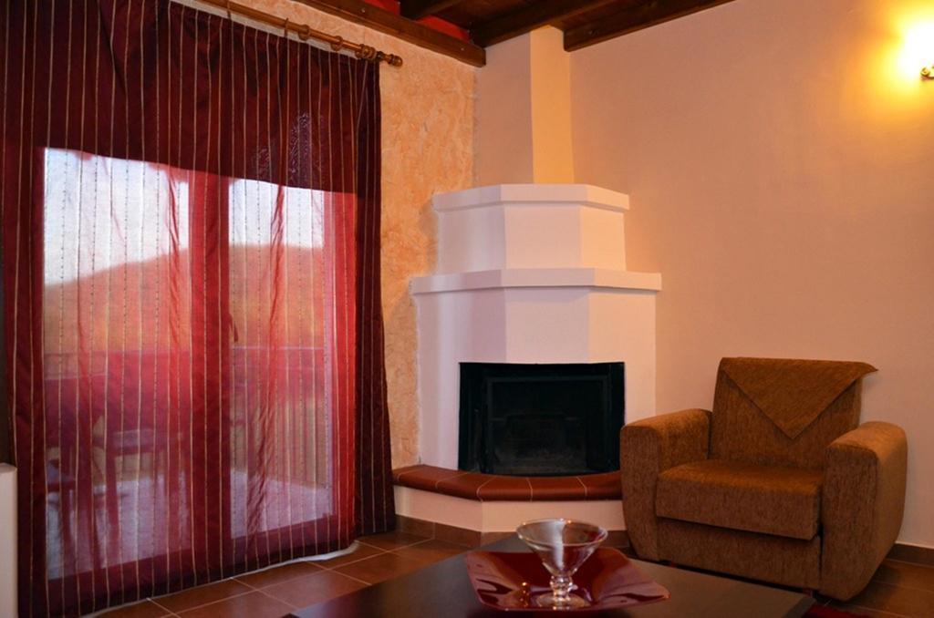 Prasino Horio Hotell Arnaia Rum bild